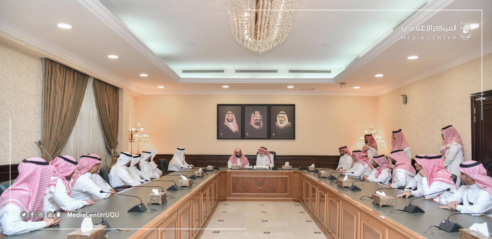His Excellency the UQU President Honors Employees of the Legal Administration
